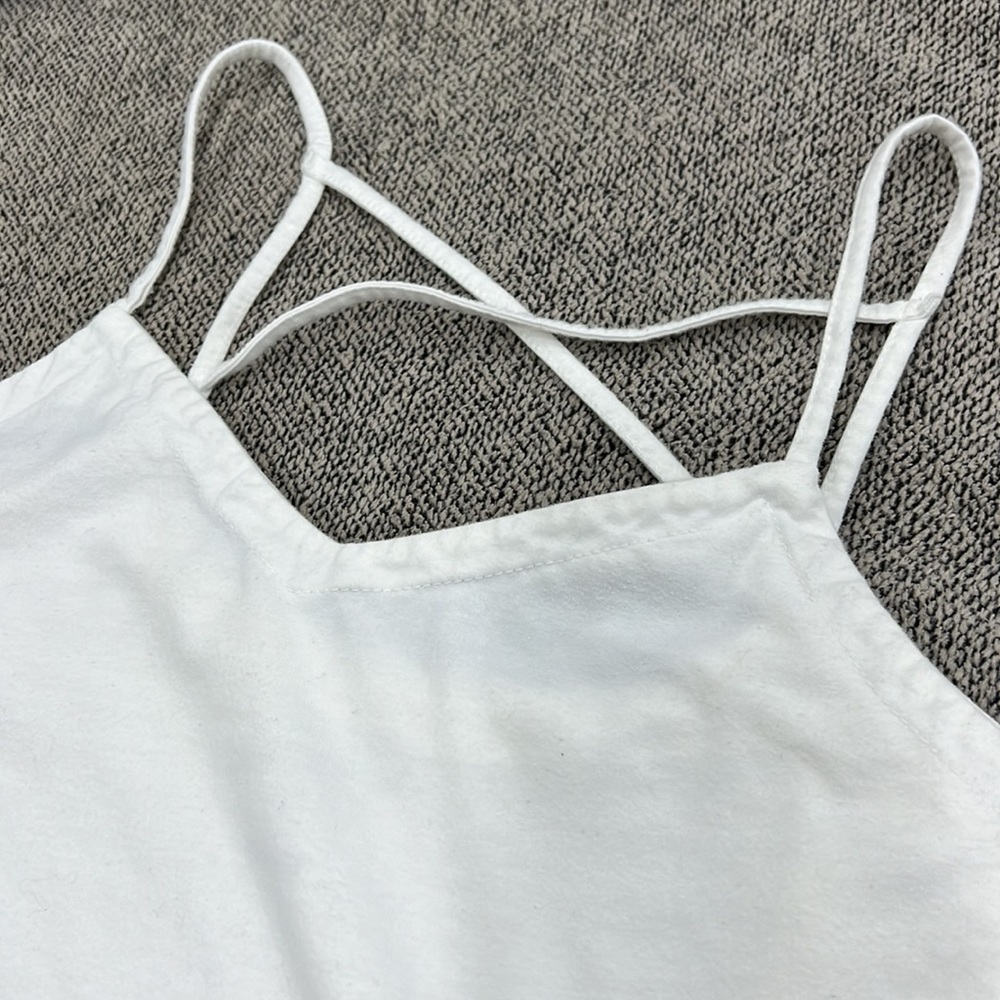 White Tank - Picture 2 of 2